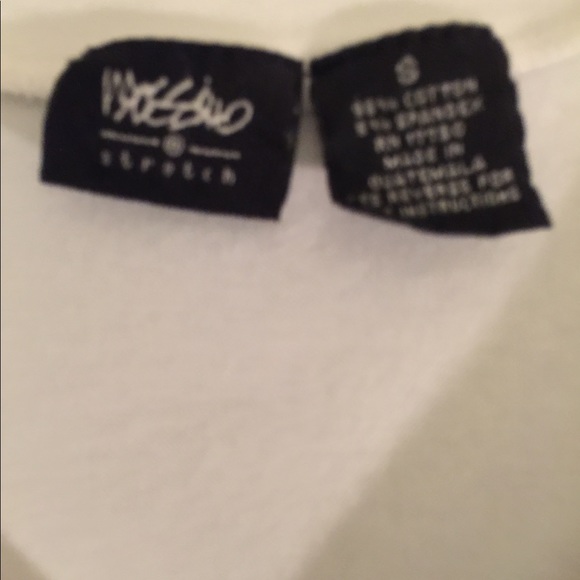 MOSSIMO v-neck tee - Picture 3 of 3